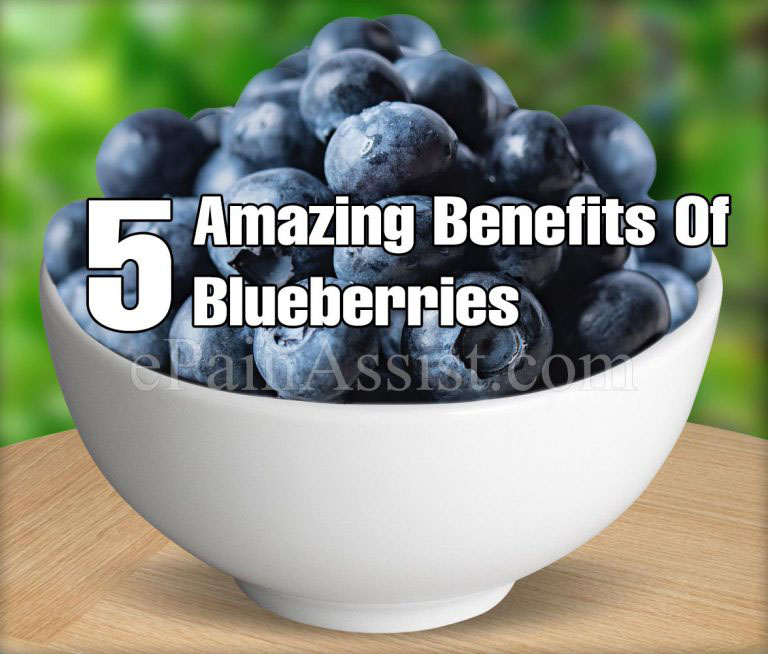 5 Amazing Benefits Of Blueberries For Skin & Hair Health